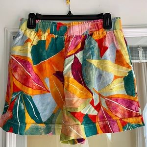 Time and Tru Colorful Leaf Print Women's Shorts